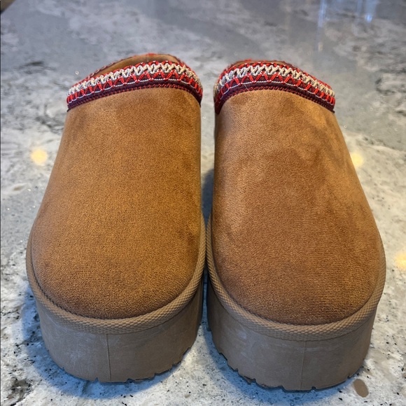 NEW LOVE Tan Platform Mules Size 9.5 - Picture 3 of 13